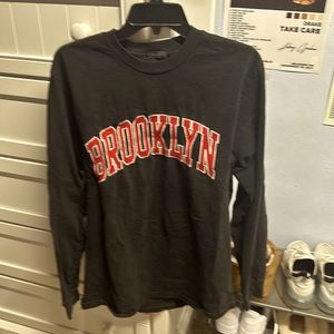 Brandy Melville Women's Black and Red Shirt